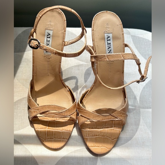 Alfani Melanie Heels – 3.5” Croc-Embossed Elegance - Picture 2 of 5